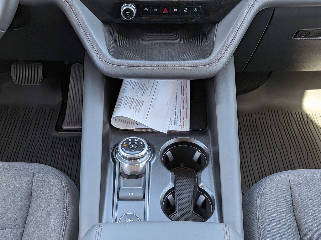 Used 2025 Ford Explorer Active RWD image 18