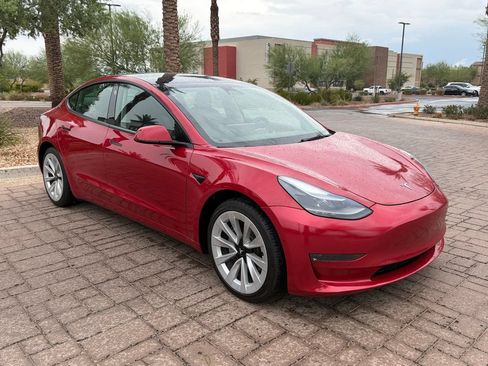 Used 2022 Tesla Model 3 RWD image 1