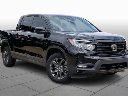 Used 2023 Honda Ridgeline Sport image 4