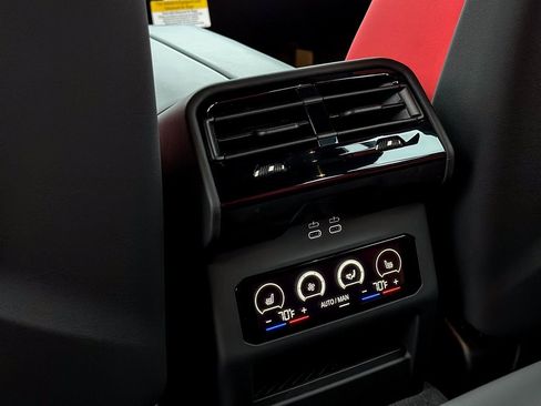 New 2026 BMW M5 Touring w/ Executive Package image 22