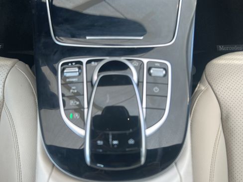 Used 2018 Mercedes-Benz E 300 image 17