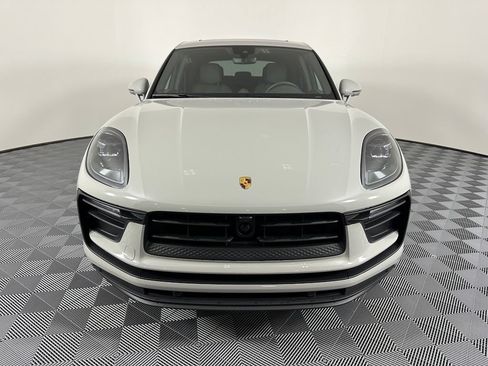 Certified 2026 Porsche Macan Turbo AWD/4WD image 8