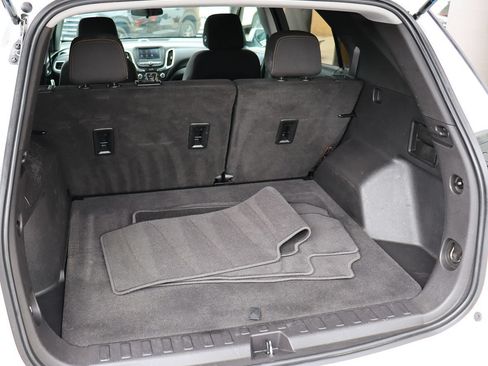 Used 2022 Chevrolet Equinox LT FWD image 25