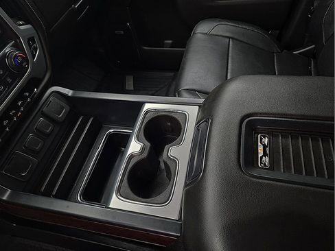 Used 2018 GMC Sierra 1500 SLT AWD/4WD image 21