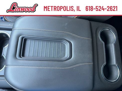 Used 2024 GMC Yukon AT4 AWD/4WD image 22