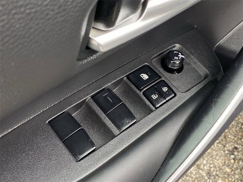 Certified 2024 Toyota Corolla SE w/ SE Premium Package image 21