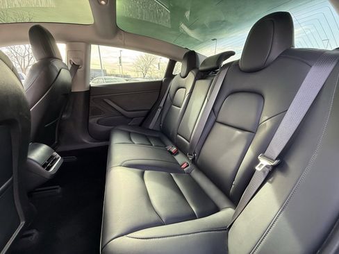 Used 2018 Tesla Model 3 Long Range image 21