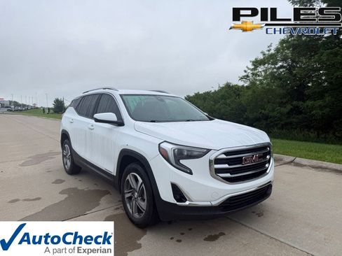 Used 2020 GMC Terrain SLT AWD/4WD image 1