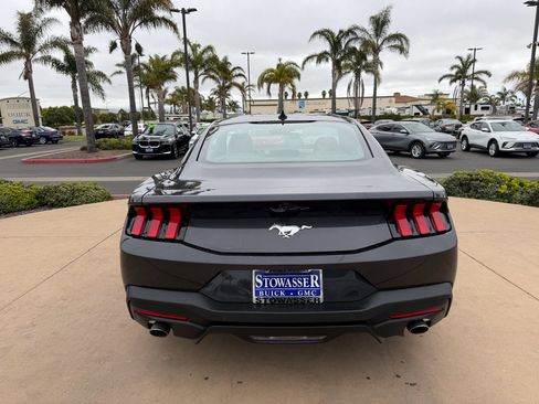 Used 2024 Ford Mustang Coupe RWD image 5