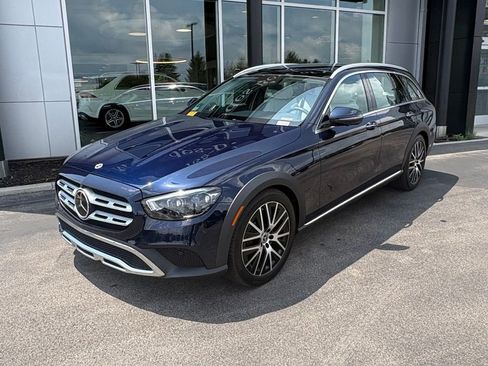 Used 2021 Mercedes-Benz E 450 4MATIC All-Terrain Wagon image 2