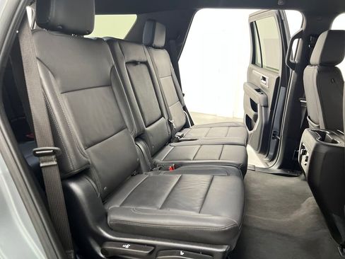 Used 2025 Chevrolet Tahoe Z71 image 17