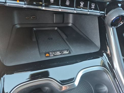 New 2026 Chevrolet Traverse Z71 w/ Enhanced Driving Package AWD/4WD image 25