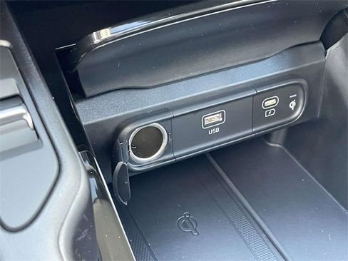 New 2025 Kia Telluride S image 39