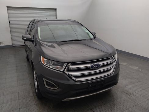 Used 2018 Ford Edge Titanium w/ Technology Package FWD image 14