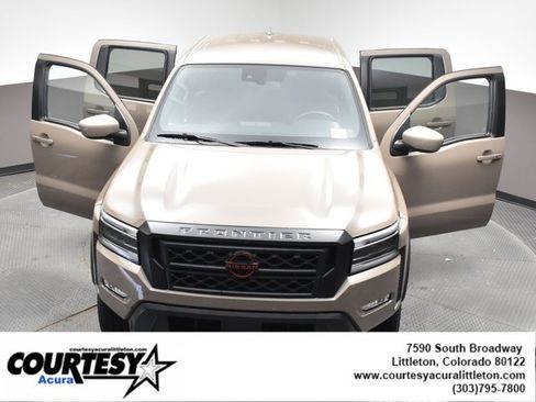 Used 2024 Nissan Frontier PRO-4X w/ Technology Package image 42