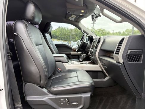 Used 2018 Ford F150 Lariat image 17