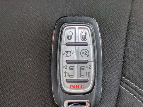 Used 2024 Chrysler Voyager LX FWD image 38