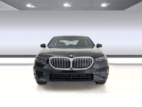 New 2027 BMW 530i RWD image 5
