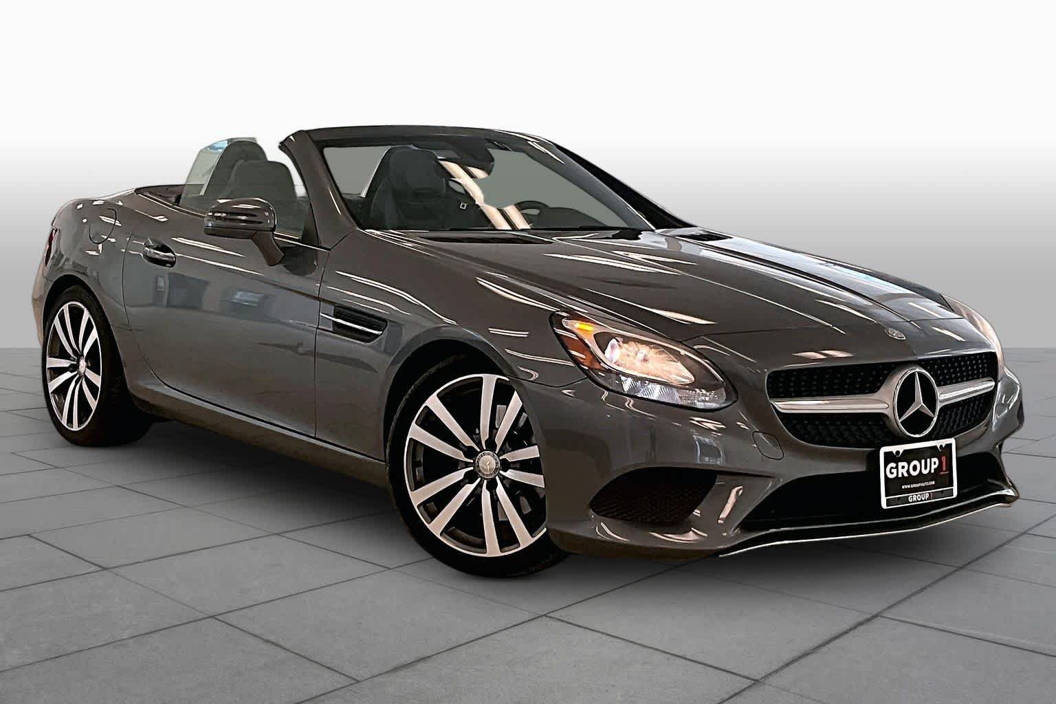 Used 2017 Mercedes-Benz SLC 300 image 2