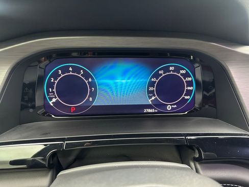 Used 2024 Volkswagen Atlas Cross Sport SE image 60