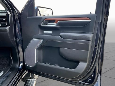 Used 2023 GMC Sierra 1500 Denali AWD/4WD image 23