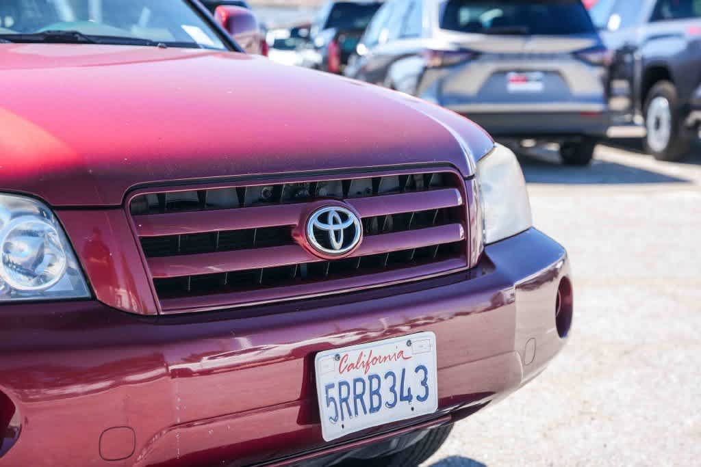 Used 2006 Toyota Highlander 2WD w/ 3rd Row image 5