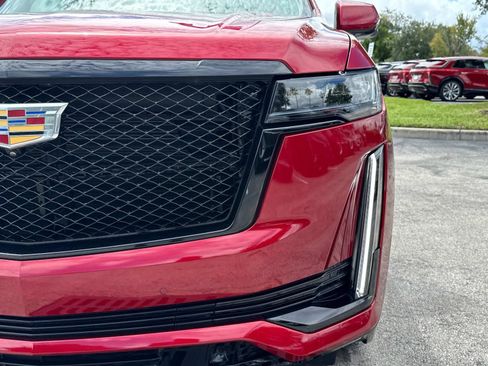 Certified 2024 Cadillac Escalade Sport Platinum image 9