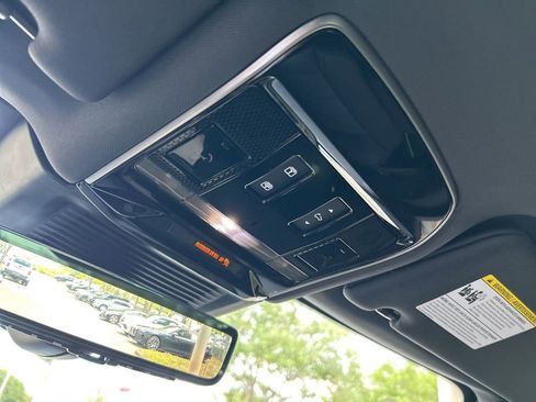 Used 2024 Land Rover Range Rover SE image 43