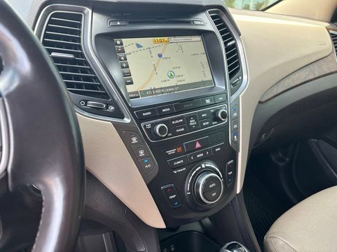 Used 2018 Hyundai Santa Fe AWD w/ Cargo Package image 10
