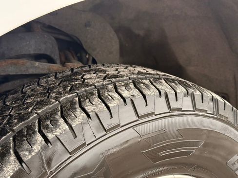 Used 2022 Ford F150 XLT w/ Trailer Tow Package image 11