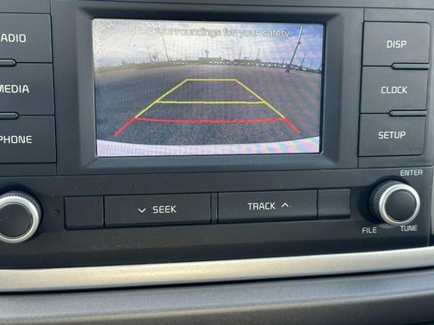 Used 2018 Kia Rio S image 19