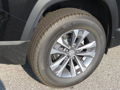 New 2026 Chevrolet Equinox LT w/ Convenience Package II image 6