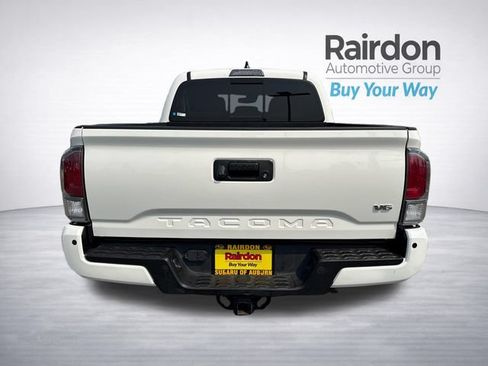Used 2021 Toyota Tacoma TRD Off-Road w/ Technology Package AWD/4WD image 6