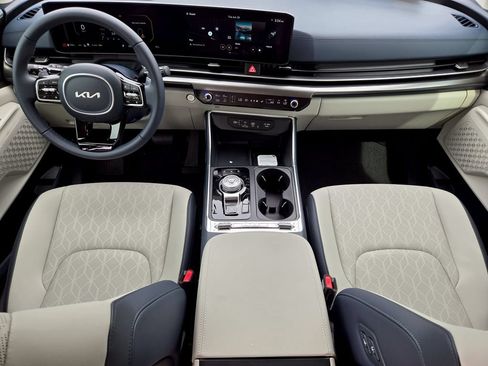 New 2026 Kia Carnival SX FWD image 19