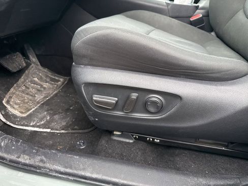 Used 2022 Toyota RAV4 XLE image 15