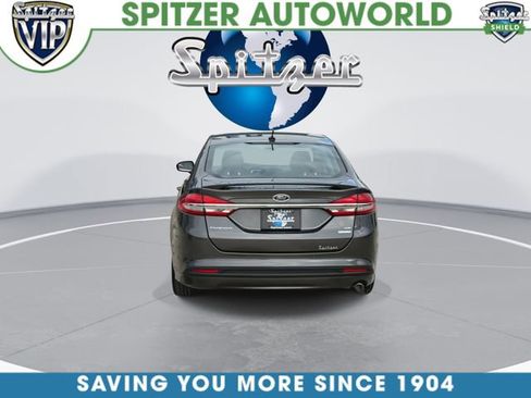 Used 2017 Ford Fusion SE w/ Equipment Group 201A image 8