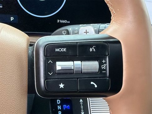 Used 2025 Hyundai Santa Fe Limited image 26