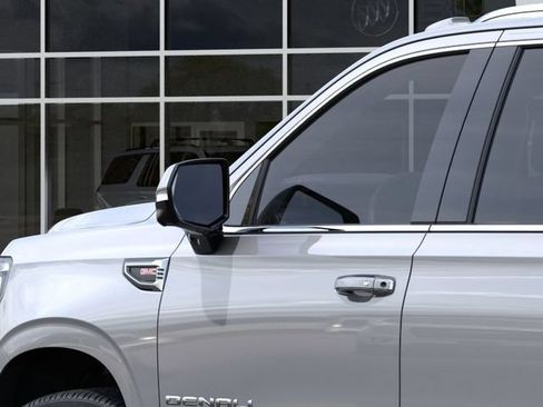 New 2026 GMC Yukon XL Denali w/ LPO, Floor Liner Package AWD/4WD image 12