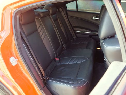 Used 2016 Dodge Charger SRT w/ Harman/Kardon Audio Group image 36