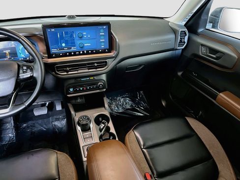 Used 2025 Ford Bronco Sport Outer Banks w/ Outer Banks Tech Package+ AWD/4WD image 24