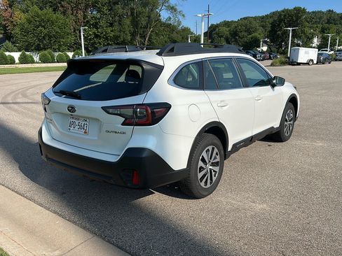 Used 2022 Subaru Outback AWD/4WD image 3