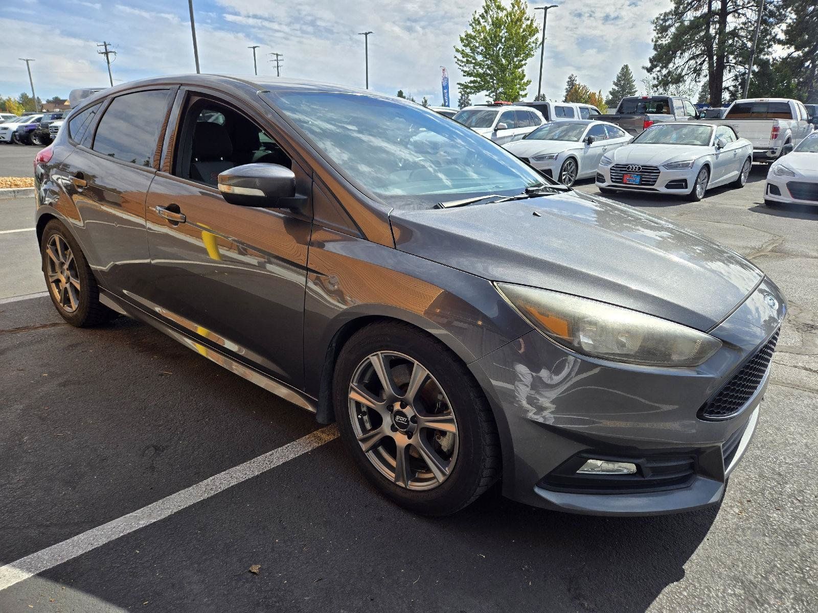 Used 2016 Ford Focus ST FWD image 7