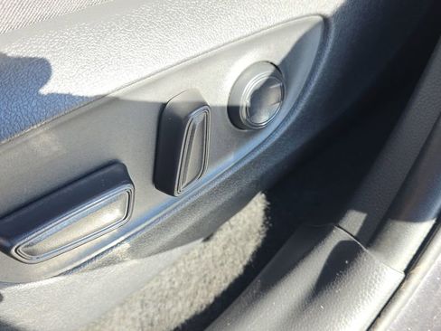 Used 2024 Toyota RAV4 XLE FWD image 16