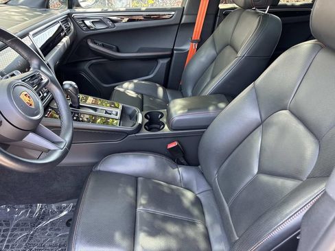 Used 2023 Porsche Macan Turbo AWD/4WD image 20