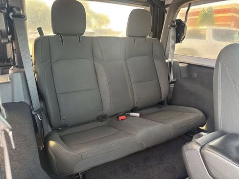 Used 2018 Jeep Wrangler Sport AWD/4WD image 23
