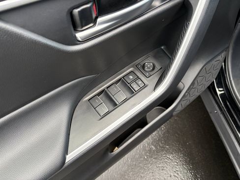 Used 2025 Toyota RAV4 XLE image 15