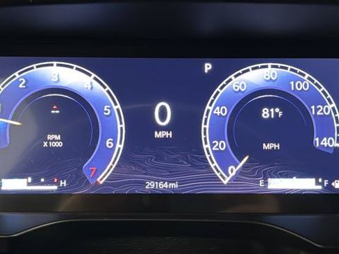 Certified 2024 Jeep Grand Cherokee Limited w/ Luxury Tech Group II AWD/4WD image 17