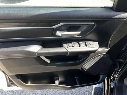 Used 2023 RAM 1500 Big Horn AWD/4WD image 14