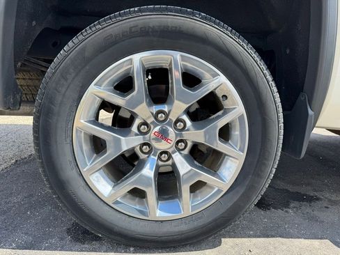 Used 2015 GMC Sierra 1500 SLT w/ SLT Crew Cab Value Package AWD/4WD image 36