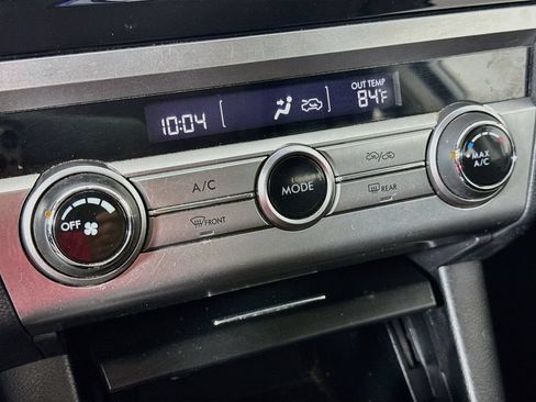 Used 2018 Subaru Outback 2.5i AWD/4WD image 18
